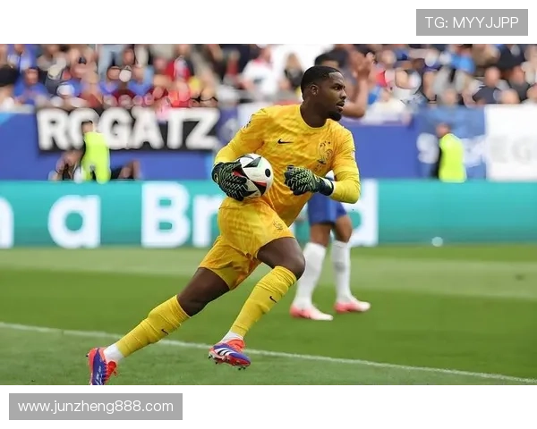 切尔西防线频频被打穿:整体站位彻底乱了,表现稳定性面临考验 切尔西防线频频被打穿:整体站位彻底乱了,表现稳定性面临考验