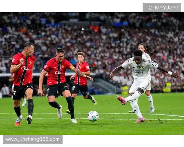 皇马连胜势头延续,但防守隐患逐步浮现影响争冠稳定性 皇马连胜势头延续,但防守隐患逐步浮现影响争冠稳定性