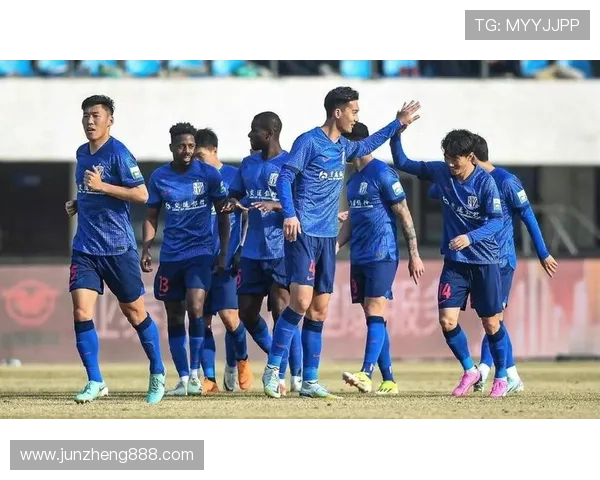 山东泰山阵容更新缓慢,球队稳定性持续波动,对竞争格局带来变化 山东泰山阵容更新缓慢,球队稳定性持续波动,对竞争格局带来变化